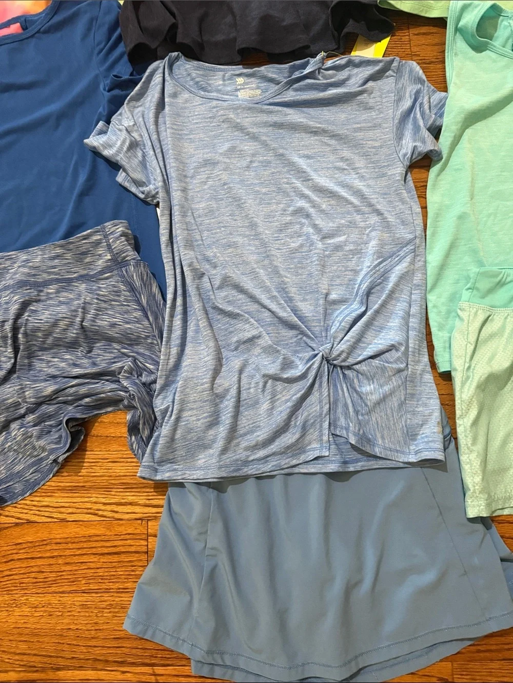 Girls bundle of 10 tops & 10 skorts various brands some NWT perfect for school